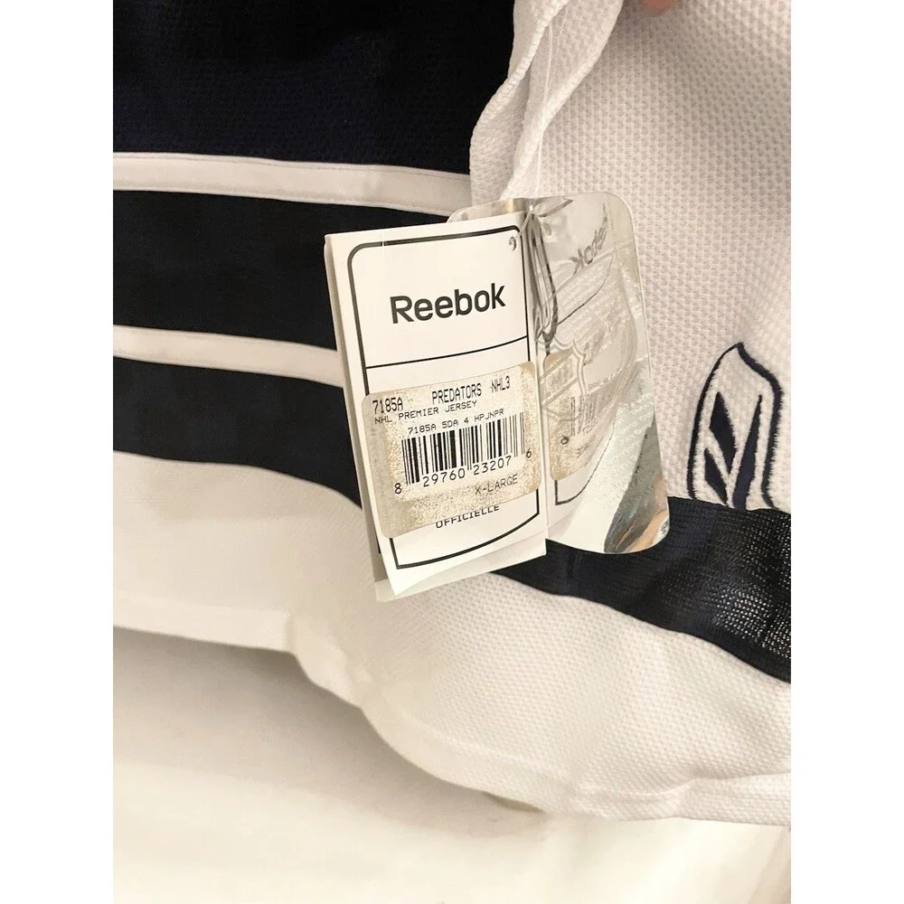 RARE NWT Nashville Predators Reebok Jersey XL X Large AUTOGRAPHED By TEAM 09/10